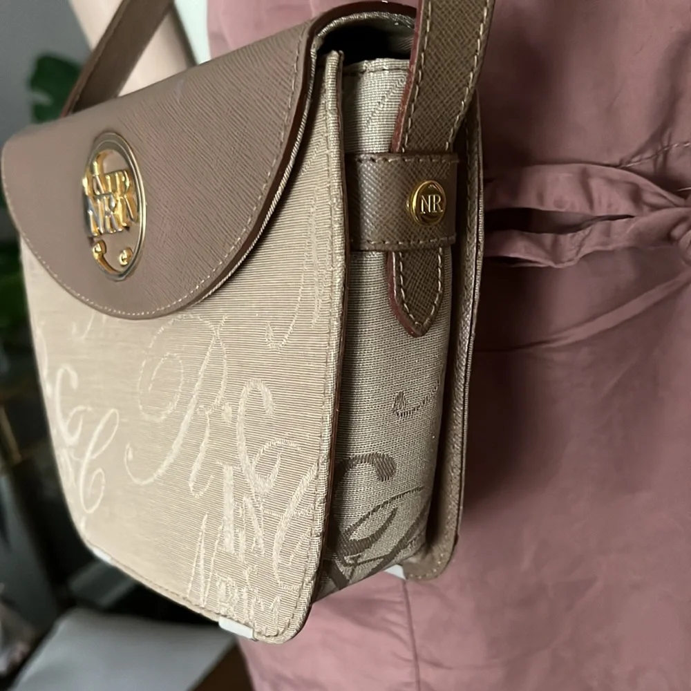 Nina Ricci authentic nr
